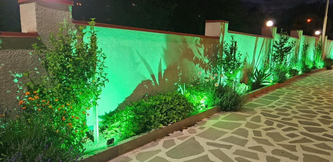 Sierra Hotel Tbilisi Eksteriør bilde