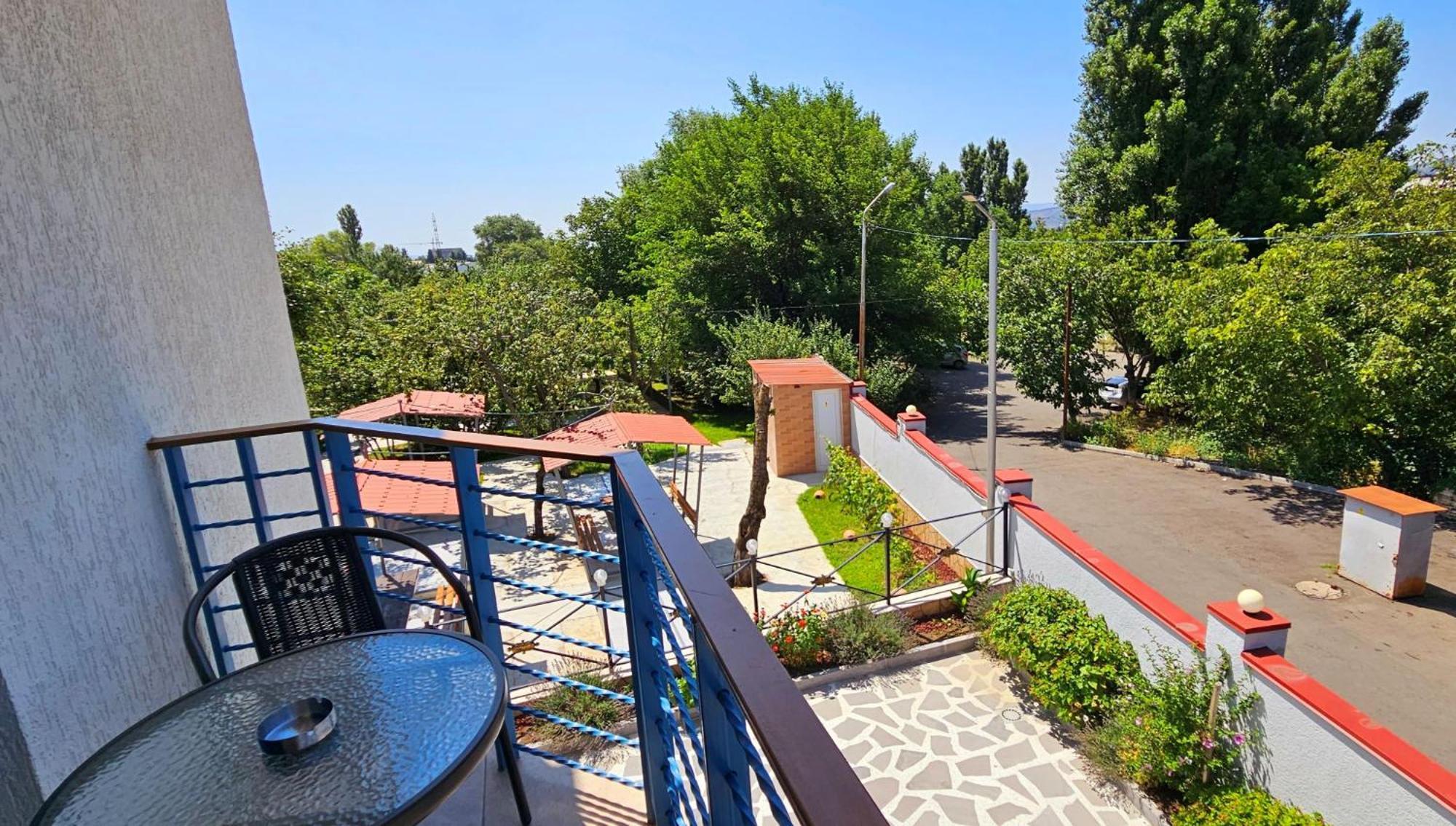 Sierra Hotel Tbilisi Eksteriør bilde